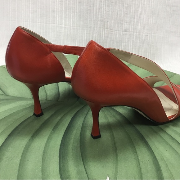 Brian Atwood Lovely Autumn/Reddish Color Heels. - Picture 4 of 6